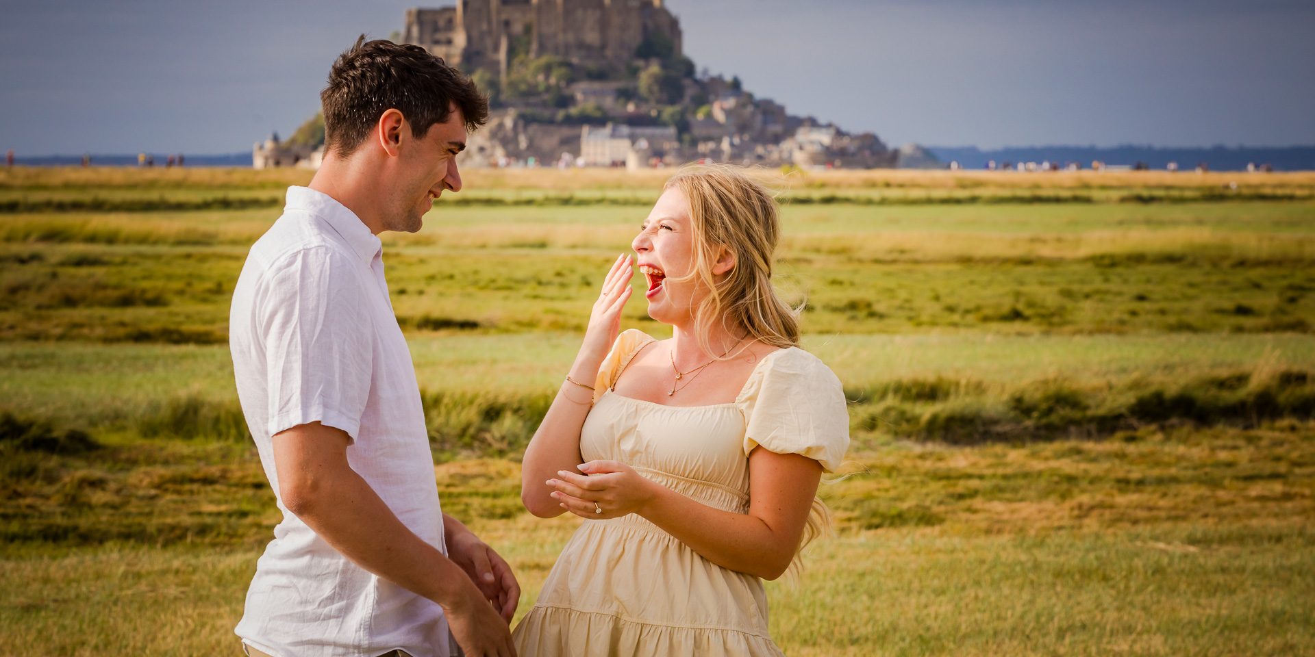 Mont St Michel Proposal and Engagement Photographer © Sabina Co Sabina Cowdery - Engagement and Proposal Photographer - Anibas-Photography - Drone Video Normandie France